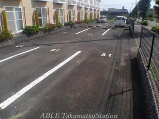 レオパレスニュー屋島の物件内観写真